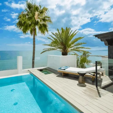 Apartment Penthouse Frontline Of Puente Marbella
