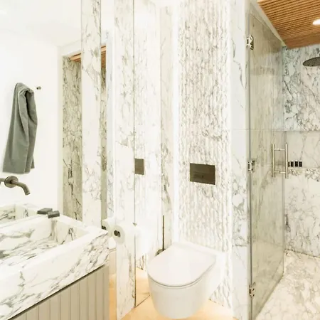 Penthouse Frontline Of Puente Apartment *