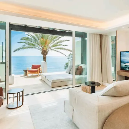 Penthouse Frontline Of Puente