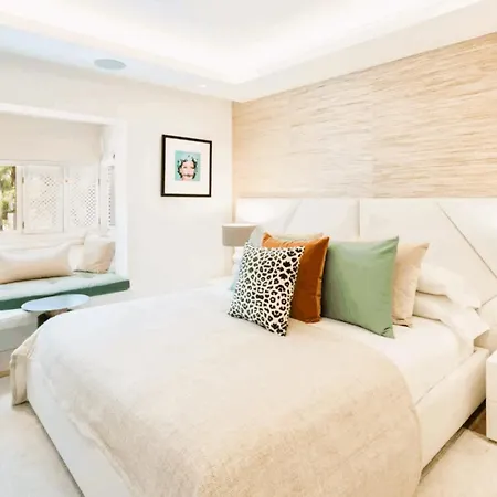 Apartment Penthouse Frontline Of Puente Marbella
